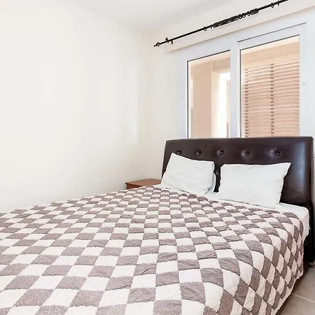 Thalassa Beach Three Bedroom Family Holiday Apartment