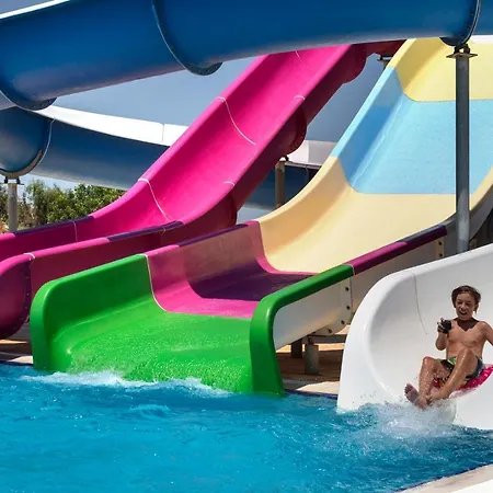 Thalassa Beach Three Bedroom Family Holiday Daire