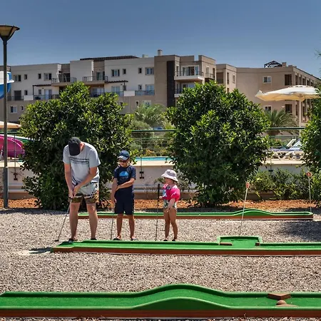 Thalassa Beach Three Bedroom Family Holiday Daire